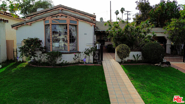 Building Photo - 4191 Angeles Vista Blvd Rental