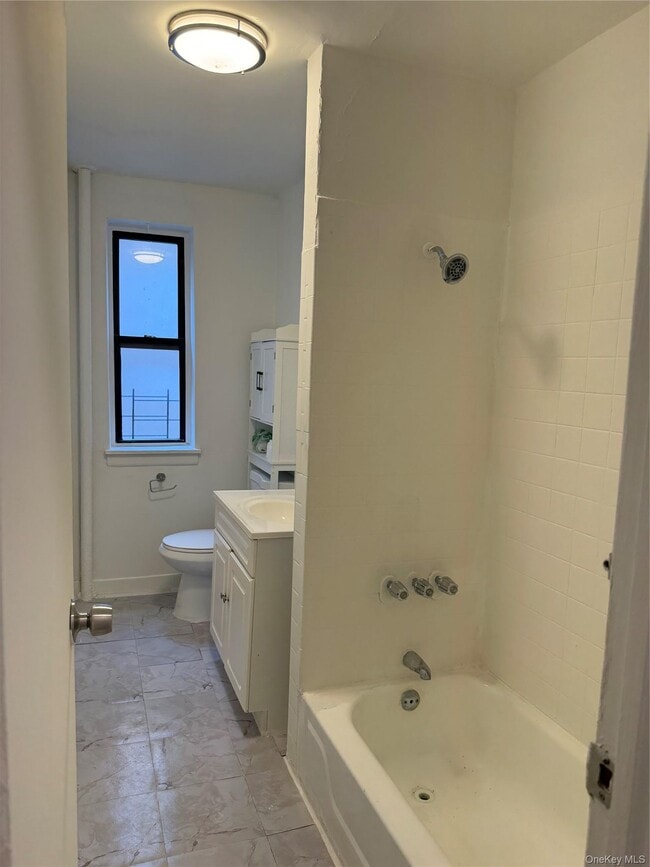 Photo - 551 W 160th St Unit 3D