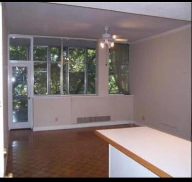 Photo - 3060 Pharr Ct N Northwest Unidad 318