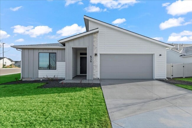 Building Photo - Brand New 4 Bedroom 2 Bathroom Home in South Meridian