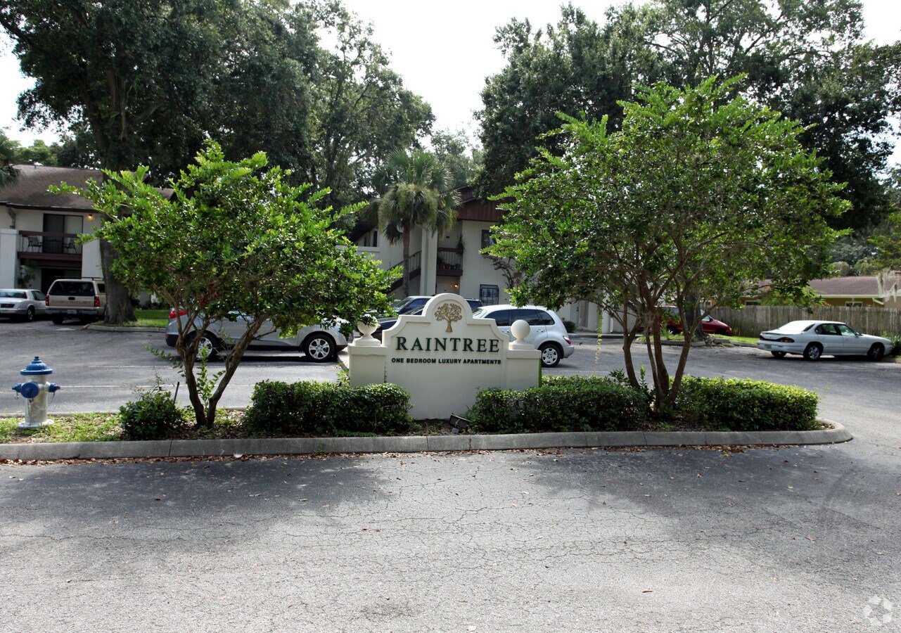 Raintree Apartments - Raintree Apartments