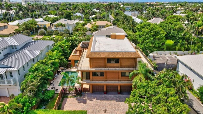 Photo - 122 Andrews Ave