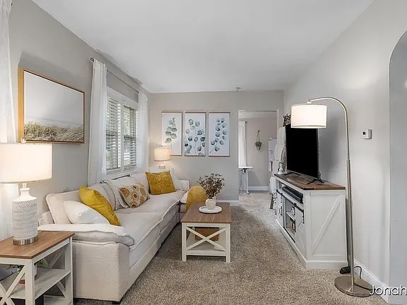 Photo - 146 Bowne St NE