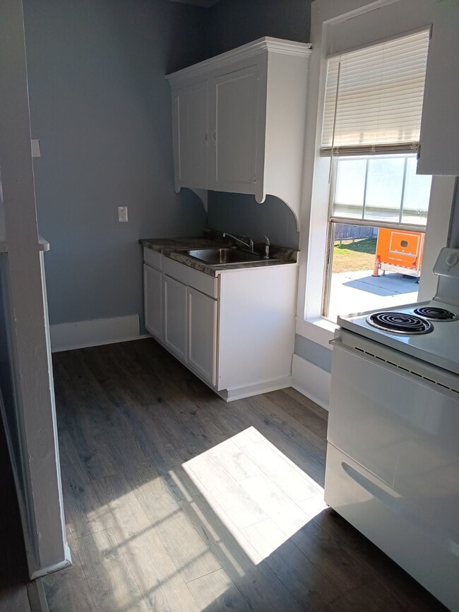 Photo - 215 W King Ave Unit 4