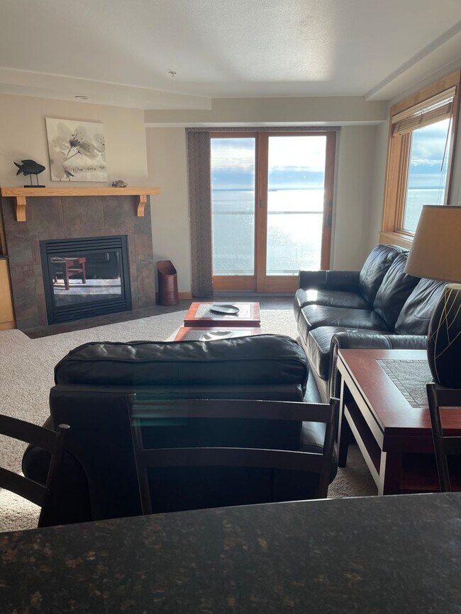 Photo - Beacon Pointe Condo! Stunning  Lake Views ...