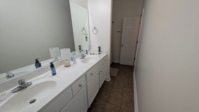 Photo - 157 Dennis Dr