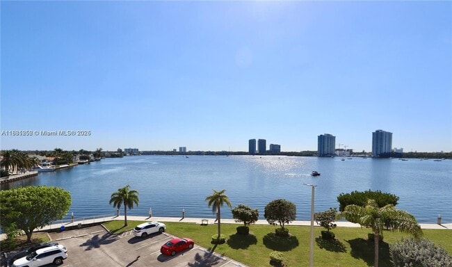 Photo - 3030 Marcos Dr Unidad T512