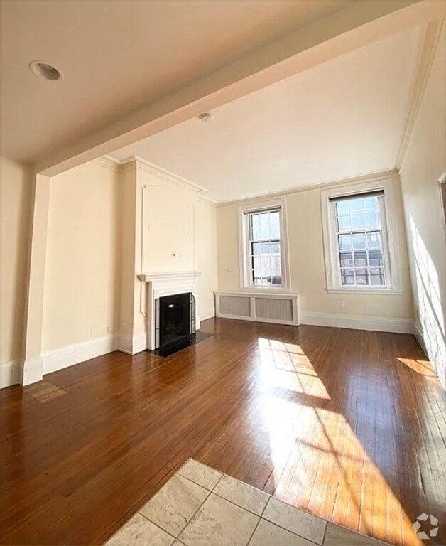 Building Photo - 2 Otis Pl Unit 3 Rental