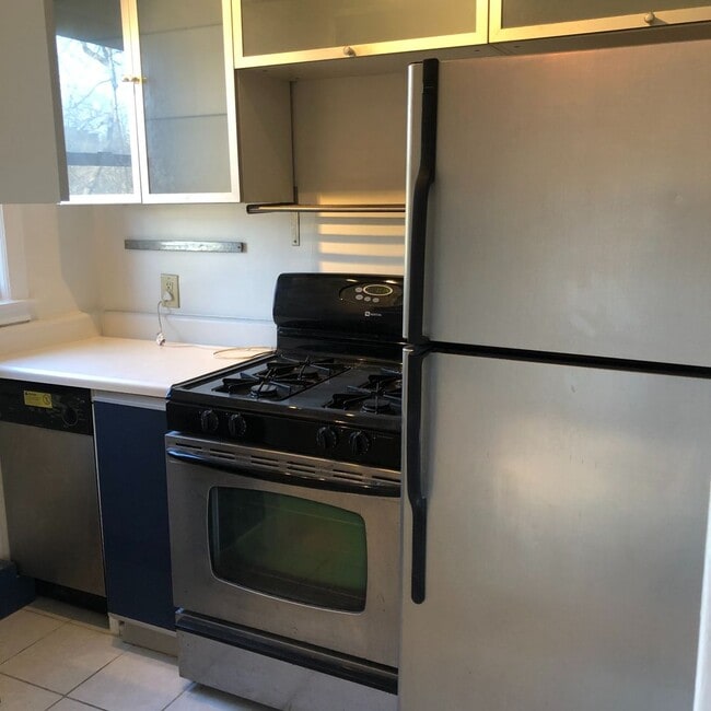Photo - Centrally Located Junior One Bedroom in Georgetown/Dupont border. UTILITIES INCLUDED Unit 210