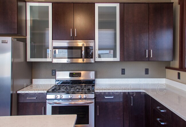 Photo - 611 Sycamore St