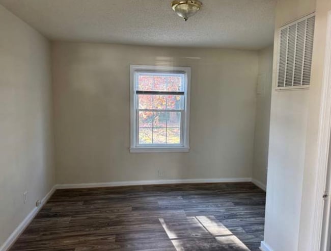 Photo - 96 Dahlgren Ave