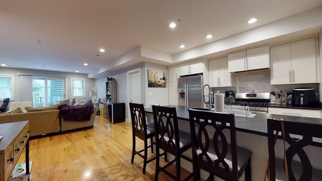 Photo - 339 W Broadway Unit 11