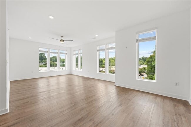 Building Photo - 371 Grant Cir SE Unit 1844