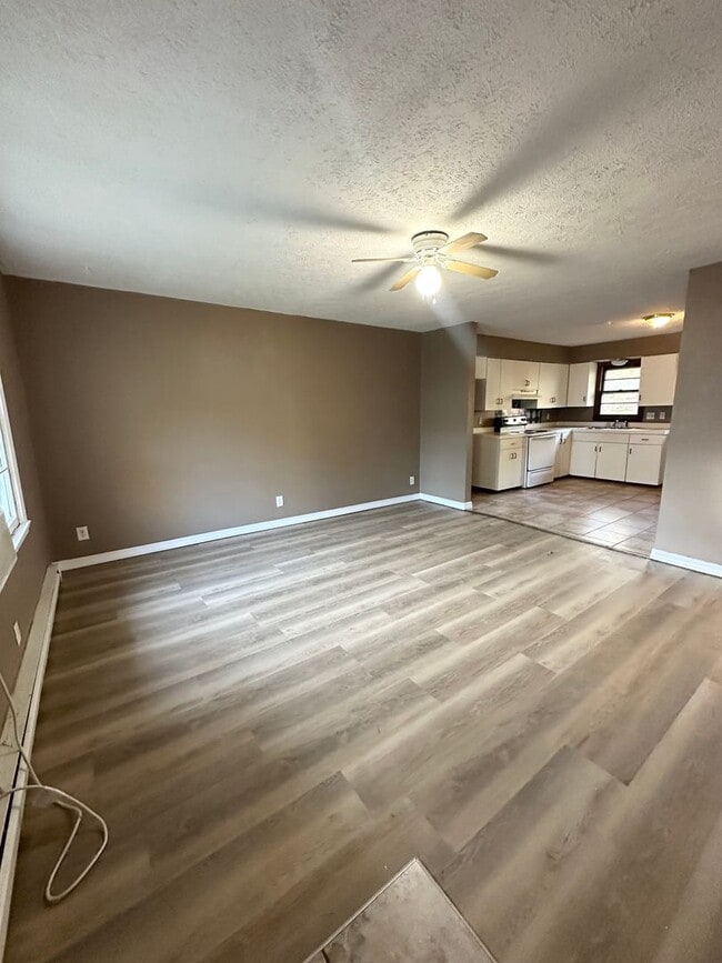 Photo - S0072-MF2-E1 Unidad 413