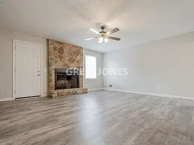 Photo - 213 Coachman Dr