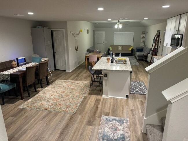 Photo - 4310 Stuebner Hl Dr