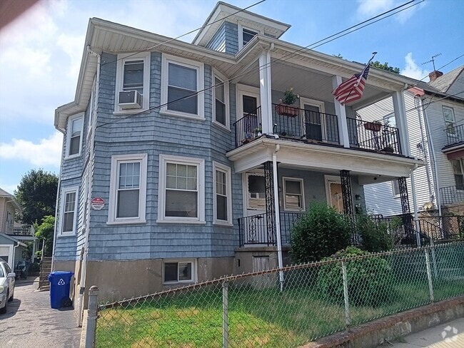 Building Photo - 36 Bigelow St Unit 1 Rental