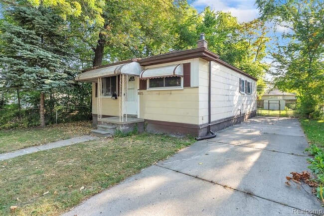 Photo - 5627 Gertrude St