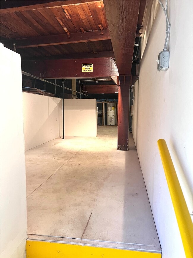 Building Photo - 1310 Nance St Unit A