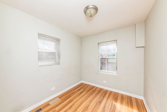 Photo - 1431 W Flournoy St