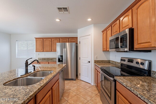 Photo - 2741 E Cowboy Cove Trail