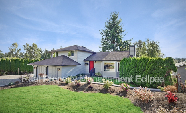 Building Photo - 21024 12th Ave W