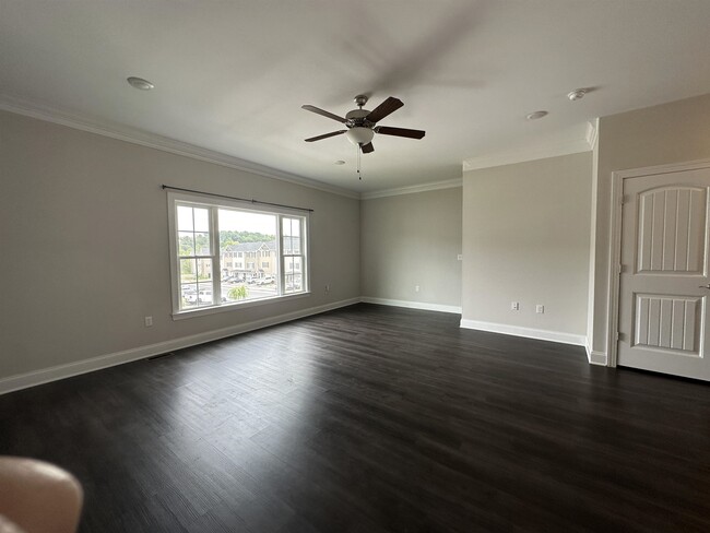 Photo - 1200 Bluemoon Dr