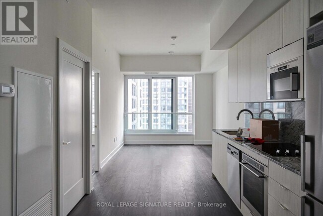 Photo - 5 Mabelle Ave Unit 2032