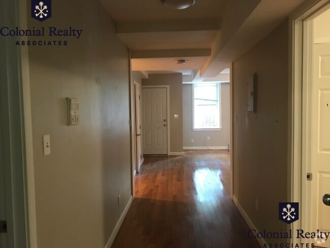 Building Photo - 82 Brainerd Rd Rental