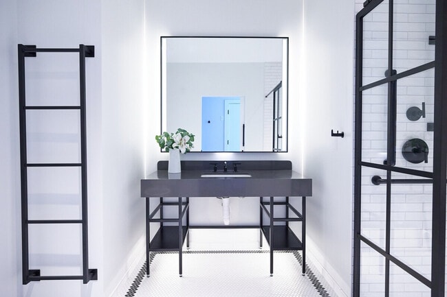 Photo - 83 Middle St Unidad ID1366933P