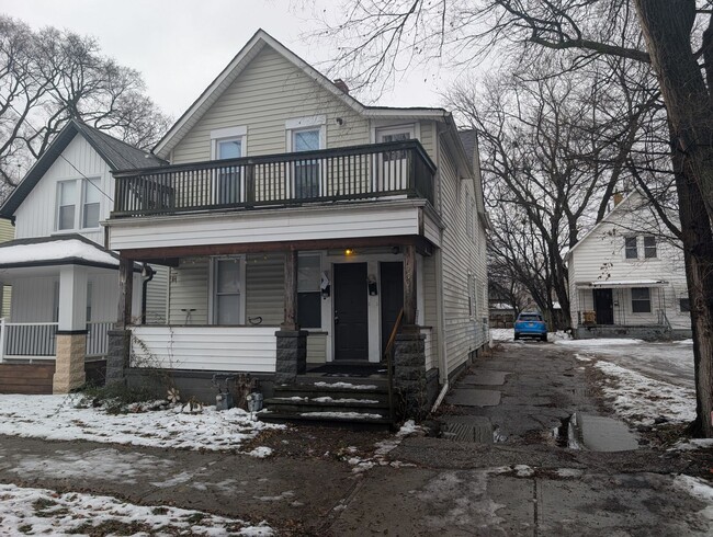 Photo - 1955 W 58th St Unidad Lower