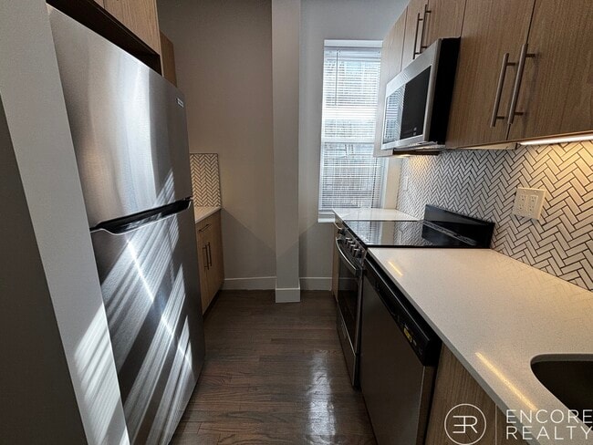 Building Photo - 111 Park Dr Unit 44