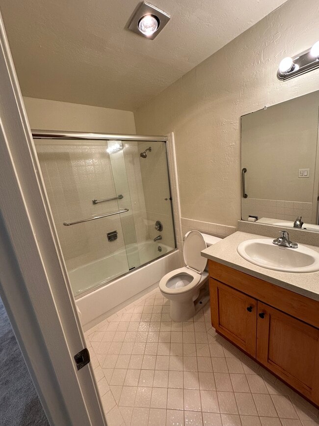 Photo - 1355 Post Street Apartments