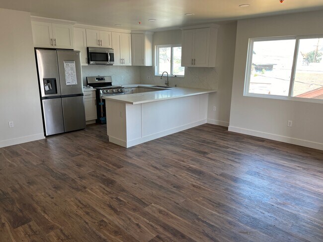 Photo - 1913-1915 Cabrillo Ave Torrance CA