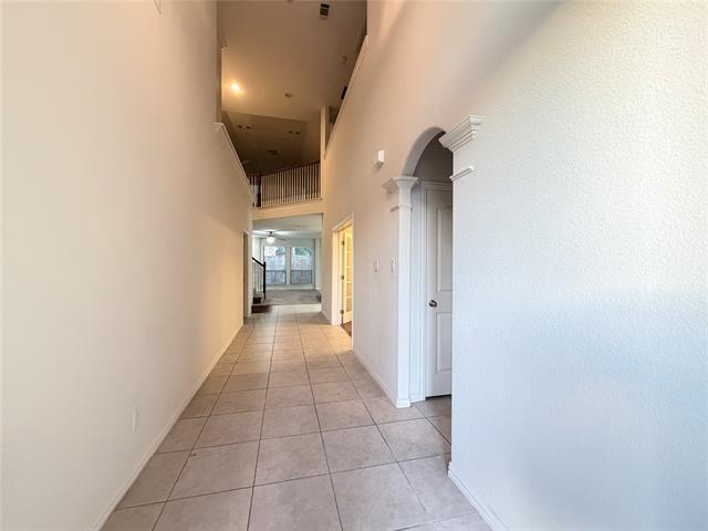 Photo - 907 Bainbridge Ln