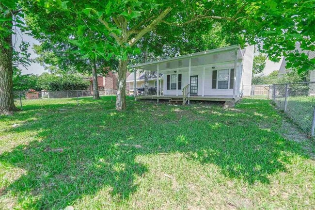 Photo - 7131 Point Avery Dr House