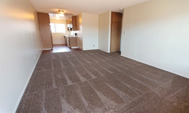 Photo - Valle at 9121 Kenwood