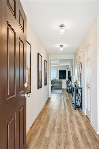 Photo - 1228 Viscount St