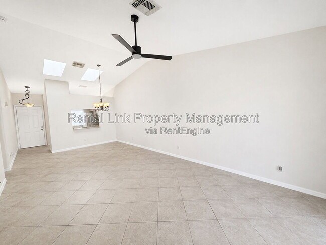 Photo - 320 SW 3rd Pl Unit 3