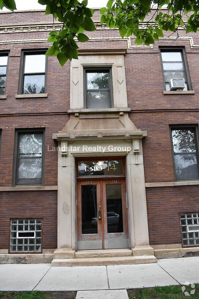 Building Photo - 1316 W Waveland Ave Unit 2 Rental