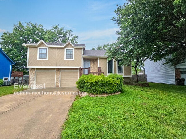 Photo - 14902 W 149th St House
