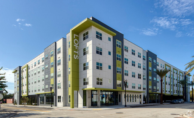 Lofts at Monroe Apartments | Jacksonville, FL - Lofts at Monroe