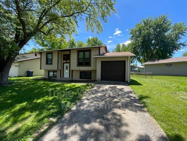 Photo - 1464 Monopoly Dr
