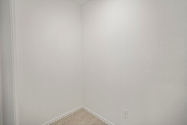 Photo - 613 Royal Arch Dr