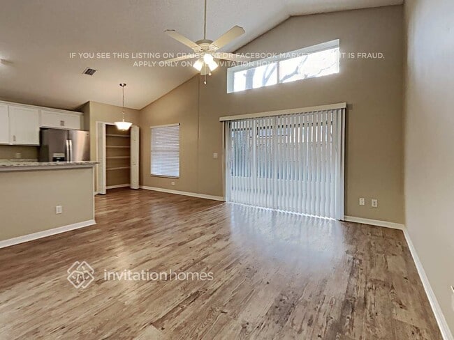 Photo - 13768 Meadowpark Ave