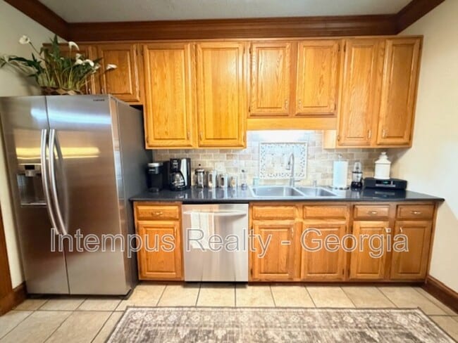 118 Weatherburne Dr