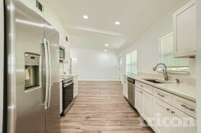 Photo - 2625 Nova Dr