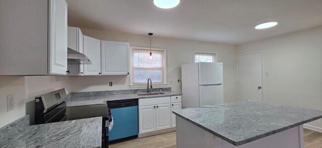 Photo - Beautifully Renovated 4BD/1BA Home w/ Finished Basement in Hickory!