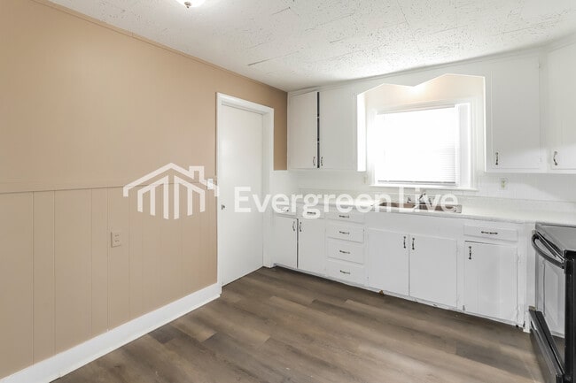 Photo - 6701 Fairway Dr