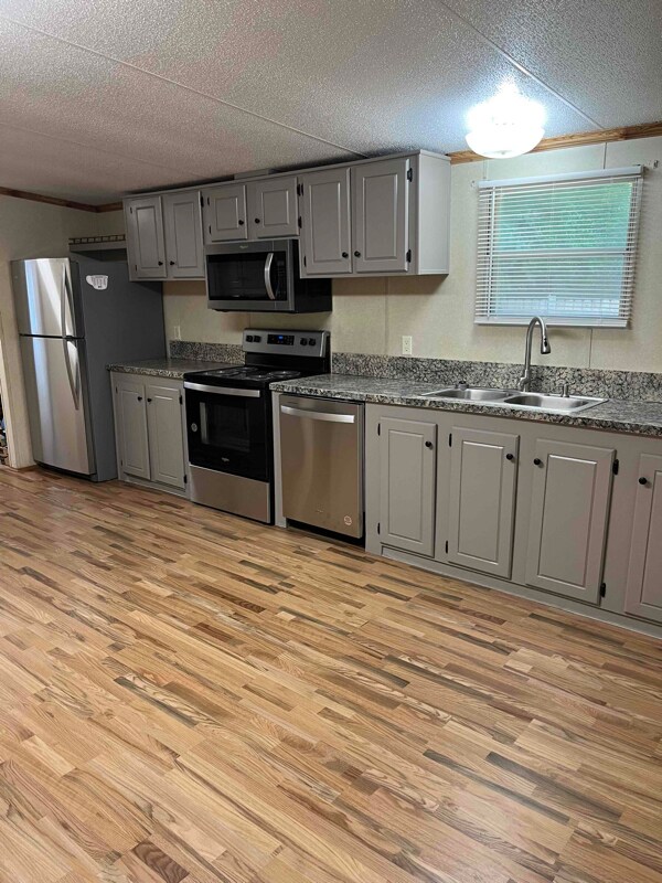 177 Neches Dr